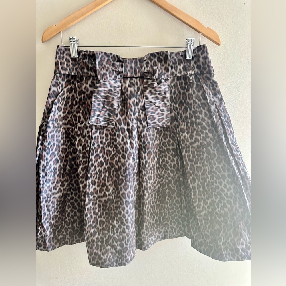 Skirt by Charles Gray
Animal Print Pleated Skirts for Women Size M. Worn once